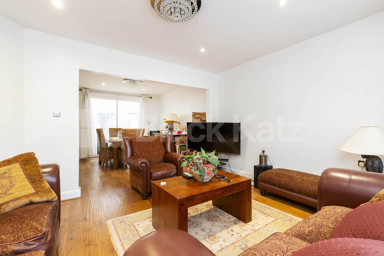 Available Now Leybourne Avenue, Ealing